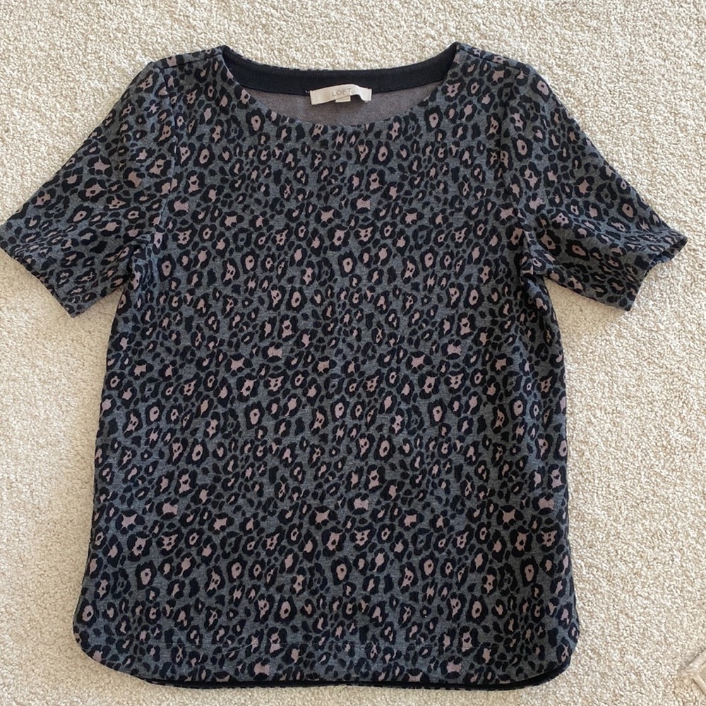Loft Leopard Short Sleeved Top - Size Small